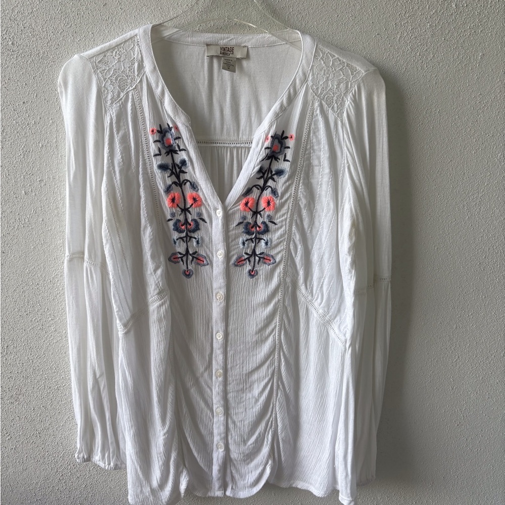 Vintage America Embroidered Split Neck Long Sleeve Boho Size M Soft Cottage Core